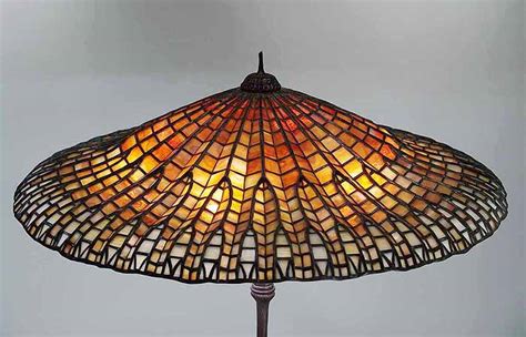 Lotus Leaf Tiffany Lamp