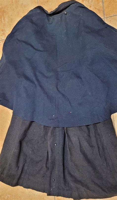 Manteau d officier bleu chasseur gris fer avec sa pèlerine modèle