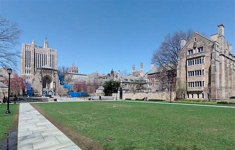 New Haven Green And Yale University Campus Great Runs