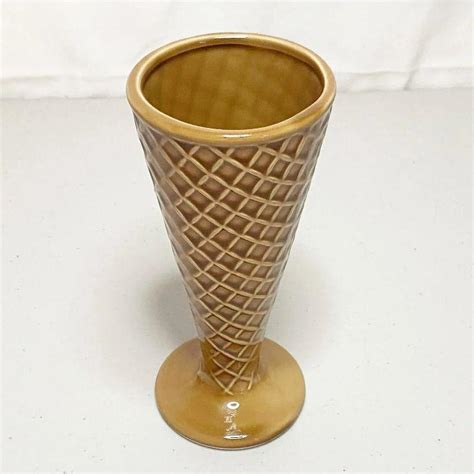 Vintage Ceramic Ice Cream Cones By Betty Utley Set Of 4 For Sale At