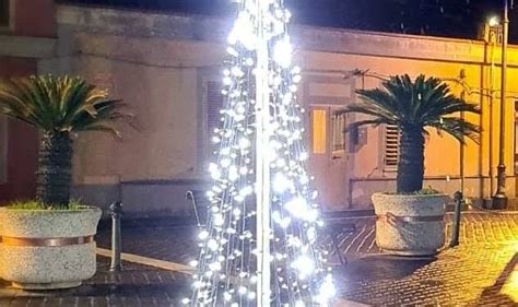 Zeddiani Accese Le Luminarie Di Natale Sardegna