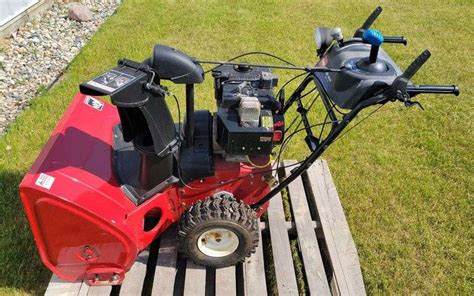 Toro Power Max Snowblower Lxe Sherwood Auctions