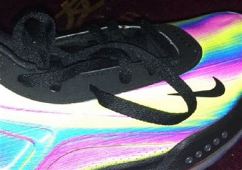 Nike Vis Zoom Hyperflight Hologram - Tag | SneakerNews.com