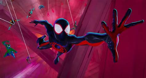 Sony lança trailer inédito de Homem Aranha através do Aranhaverso