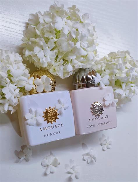 Honour Woman Amouage fragancia - una fragancia para Mujeres 2011