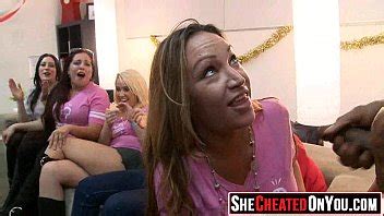 Putas Infieles Chupan Stripper En Fiesta Cfnm Xvideos