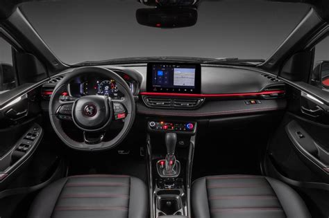 Foto Do Interior Do Fiat Fastback Abarth 2024