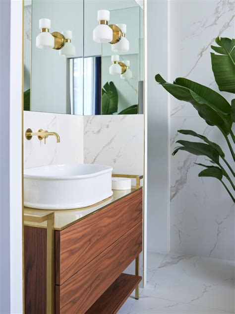 Idee per un bagno in marmo e legno | Foto | Living