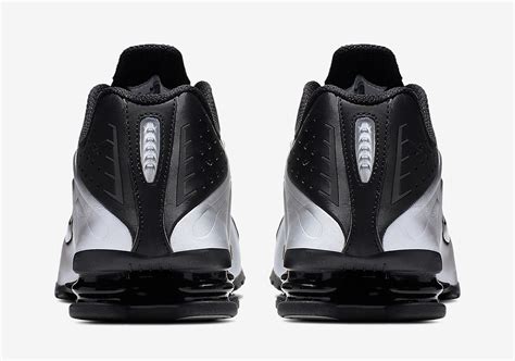 Nike Shox R4 Metallic Silver 104265 045 Release Info