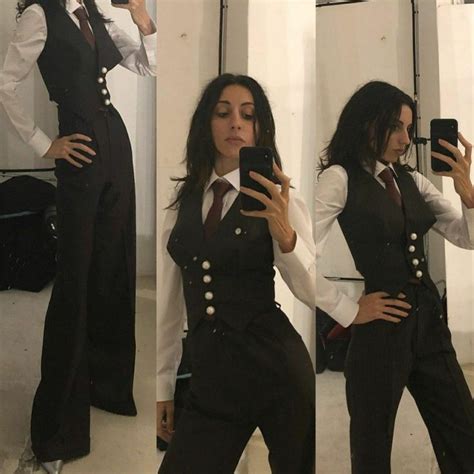 Yessica Margarita Montes Nieve adlı kullanıcının vintage formal outfit