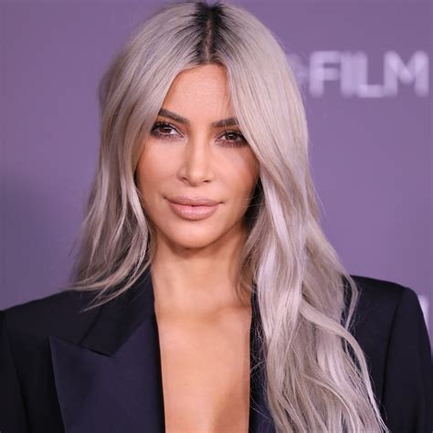 Kim Kardashian Has Blonde Hair Kim Kardashian Dyes Hair Platinum