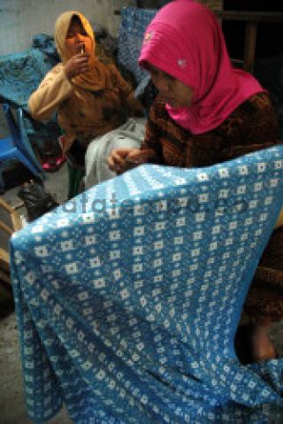 Kain Batik Dengan Warna Alami Di Bantul Yogyakarta Datatempo