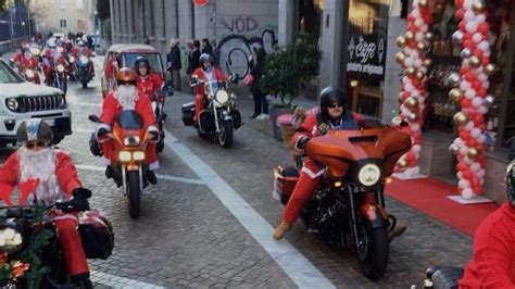 Gallarate Rombo Di Motori Babbo Natale Arriva In Moto Rete