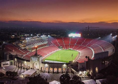 Los Angeles Memorial Coliseum Marks Centennial Usc Today