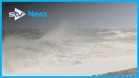 Storm Ciara High Winds And Rain Sweeps In Across Scotland Youtube