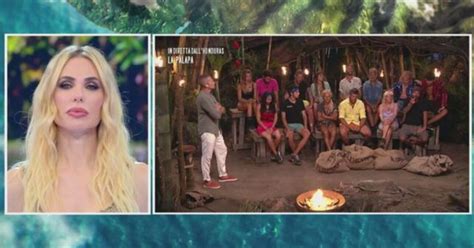 Isola Dei Famosi Riassunto Puntata Due Trib Estefania Roger