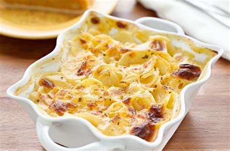 Creamy Cheesy Velveeta Cheese Scalloped Potatoes