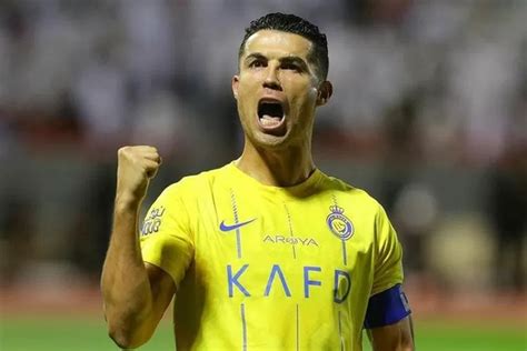 Hebat Gol Cristiano Ronaldo Ke Gawang Al Taawon Menjadikannya Sebagai Raja Gol Tahun 2023