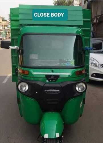 Bajaj Maxima Cargo Cng At Best Price In Ahmedabad M B Automobiles