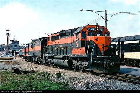 RailPictures.Net Photo: GN 323 Great Northern EMD SDP40 at Vancouver, British Columbia, Canada ...