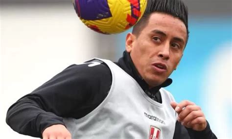 Qu Intenso Esto Hace Christian Cueva Mientras Espera Ofertas De