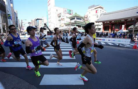 【東京マラソン】新谷仁美、日本記録更新ならず涙 ペースメーカーのペース遅いことに気づかず 陸上写真ニュース 日刊スポーツ