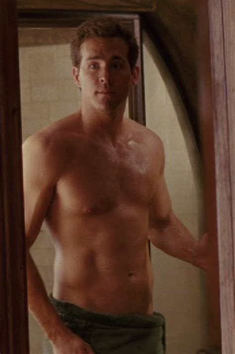 Ryan Reynolds Shirtless Movie Captures Naked Male Celebrities