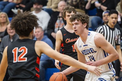 Nouvels Preston Otter Finds Opening Opportunity Against Chesaning