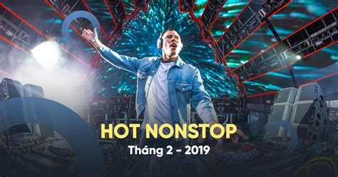 Nhạc Nonstop Hot Tháng DJ tải mp lời bài hát NhacCuaTui