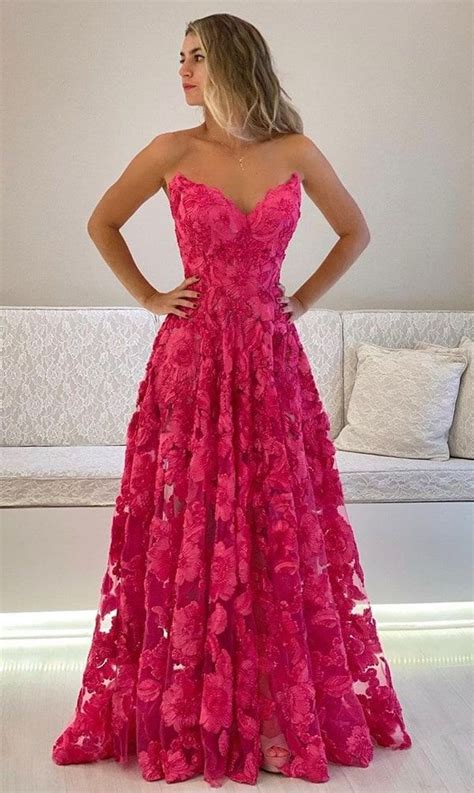 Vestido longo pink para madrinha 70 fotos modelos e tendências 2023