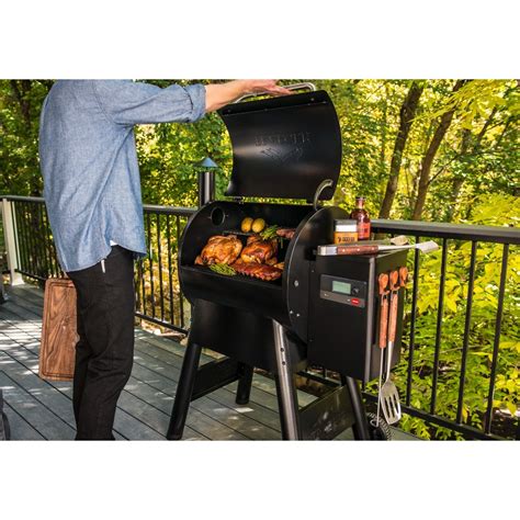 Traeger Pro 575 Wood Pellet Grill Black Canex