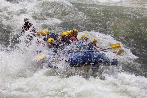 5 Days Gorillas And White Water Rafting White Water Rafting