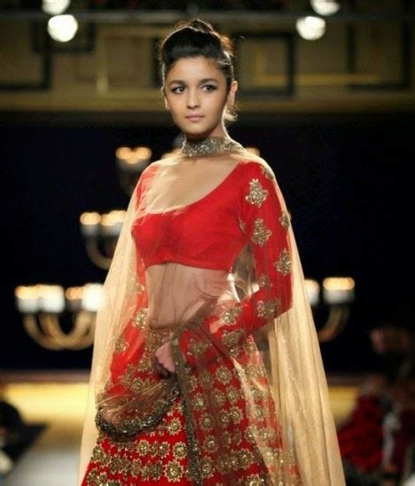 Alia Bhatt Ki Nangi Photos Bikini Scene Full Sexy Pictures Gallery Alia