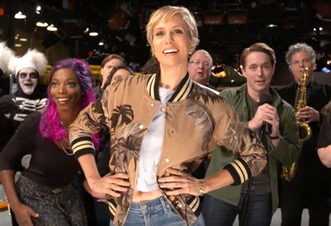 Kristen Wiig Debuts Blonde Pixie Cut Ahead Of ‘snl Gig Pic Us Weekly