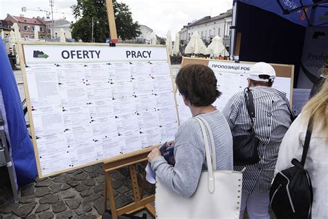 Kolejne Plenerowe Targi Pracy Odby Y Si Na Kieleckim Rynku