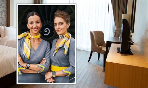 Flight Attendant Shares Ultimate Hotel Room Hack To Stay Safe On