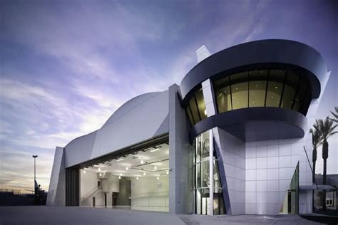 private jet hangar  features price size