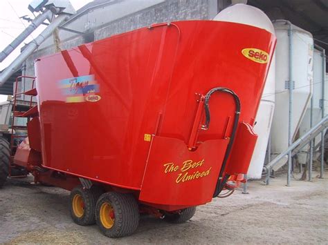 Tiger V2 VMF VMD Unifeed Mixing Wagons Trailed Vertical Seko Industries