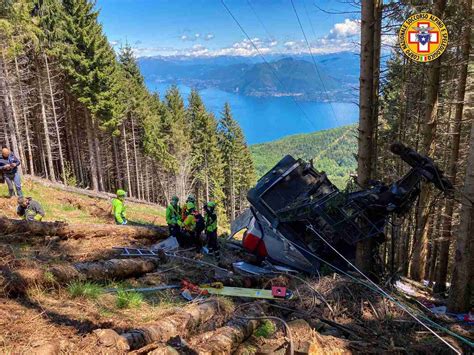 Stresa Mottarone Sale A Bilancio Delle Vittime Gravi Due Bambini