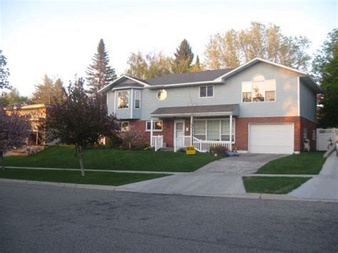 241 3rd E Rexburg Id 83440 ®