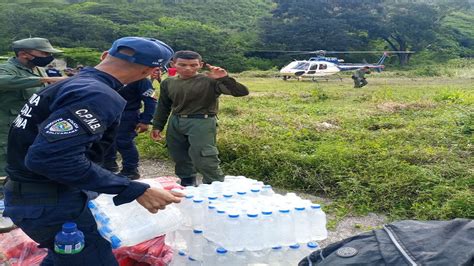 Agua y alimentos empiezan a llegar a zonas remotas de Las Tejerías