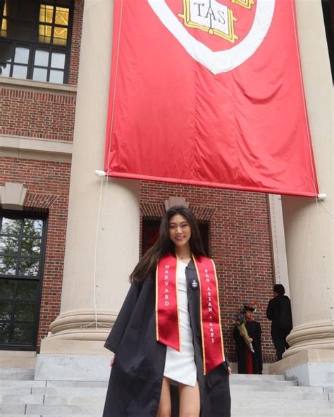 Nadine Lee from Single’s Inferno season 2 has just graduated from Harvard