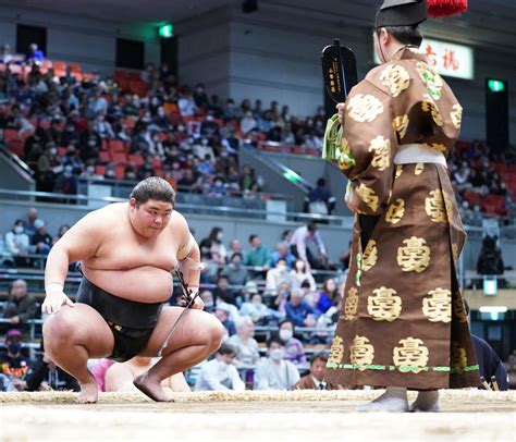 “令和の怪物”落合が勝ち越し 白鷹山を破り3日目から7連勝で決めた 大相撲写真ニュース 日刊スポーツ