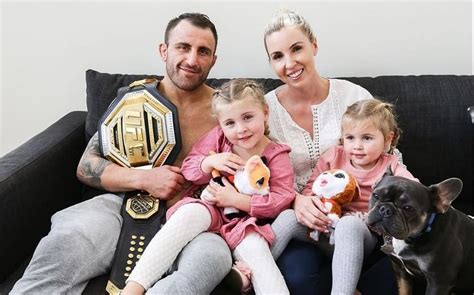 Who is Alexander Volkanovski’s wife?