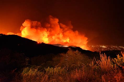 Photo Videos Of Cave Fire Aftermath Above Santa Barbara Ca San Luis Obispo Tribune