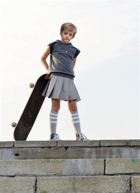 Фото мальчик подросток в колготках