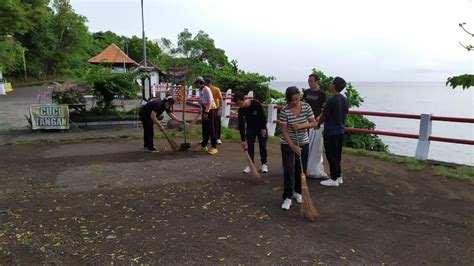 Bersama LPM Pemerintah Desa Pacung Peringati Bulan Bakti Gotong Royong