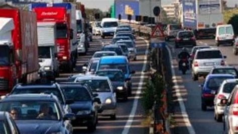 A13 Tre Km Di Coda In Seguito A Mortale Incidente