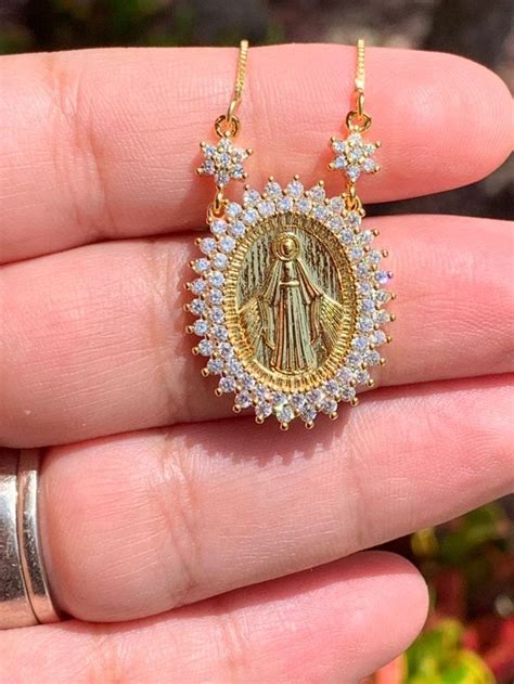 Virgen De La Medalla Milagrosa In Gold Plated Medallion W Chain