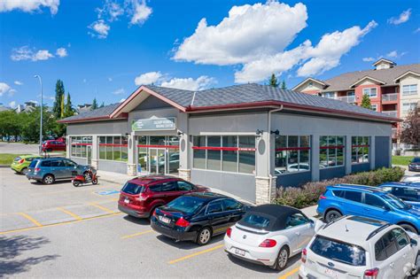 14 Richard Way Sw Calgary Ab T3e 7m9 Loopnet
